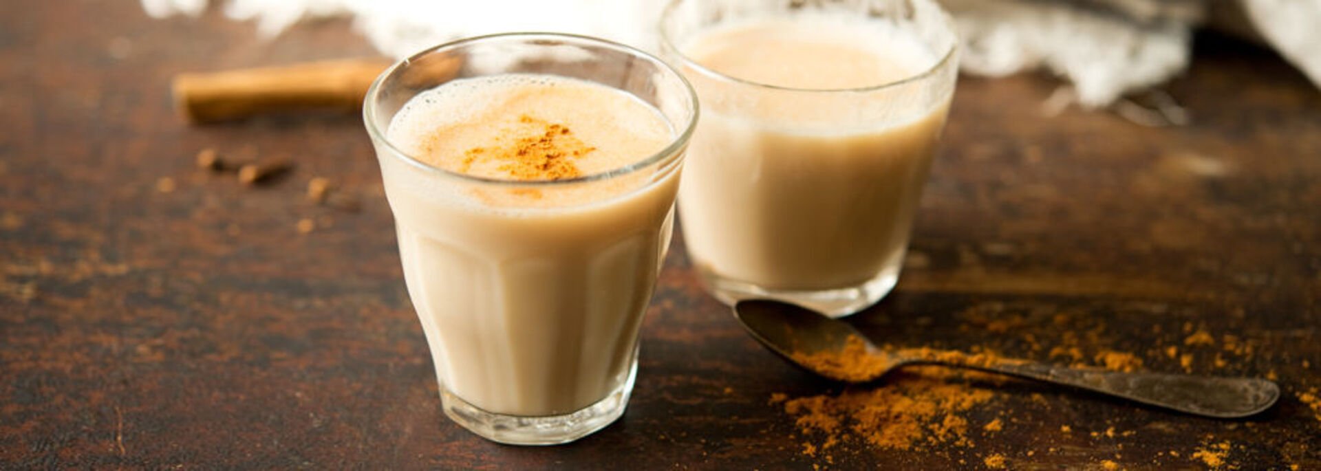 Ovesný chai s karobem