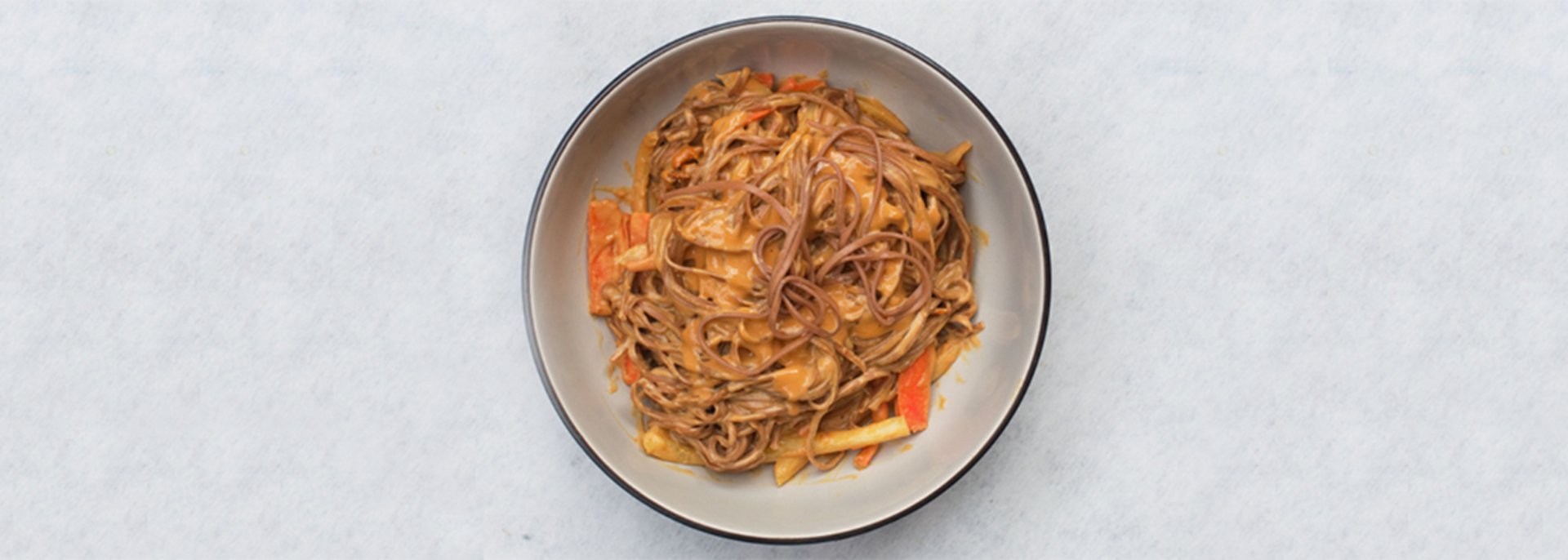 Soba nudle s miso - arašídovou omáčkou