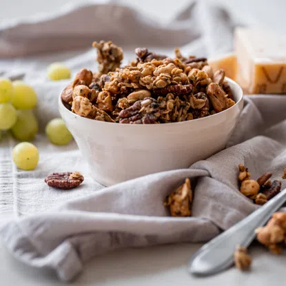 Salties – Slaná granola sýrový mix